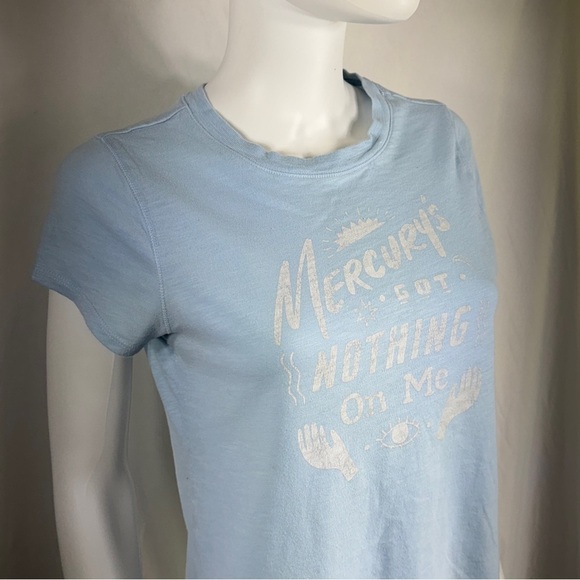Universal Threads Ladies Fitted “Mercury’s Got Nothing On Me” Light Blue Tee - Picture 2 of 7